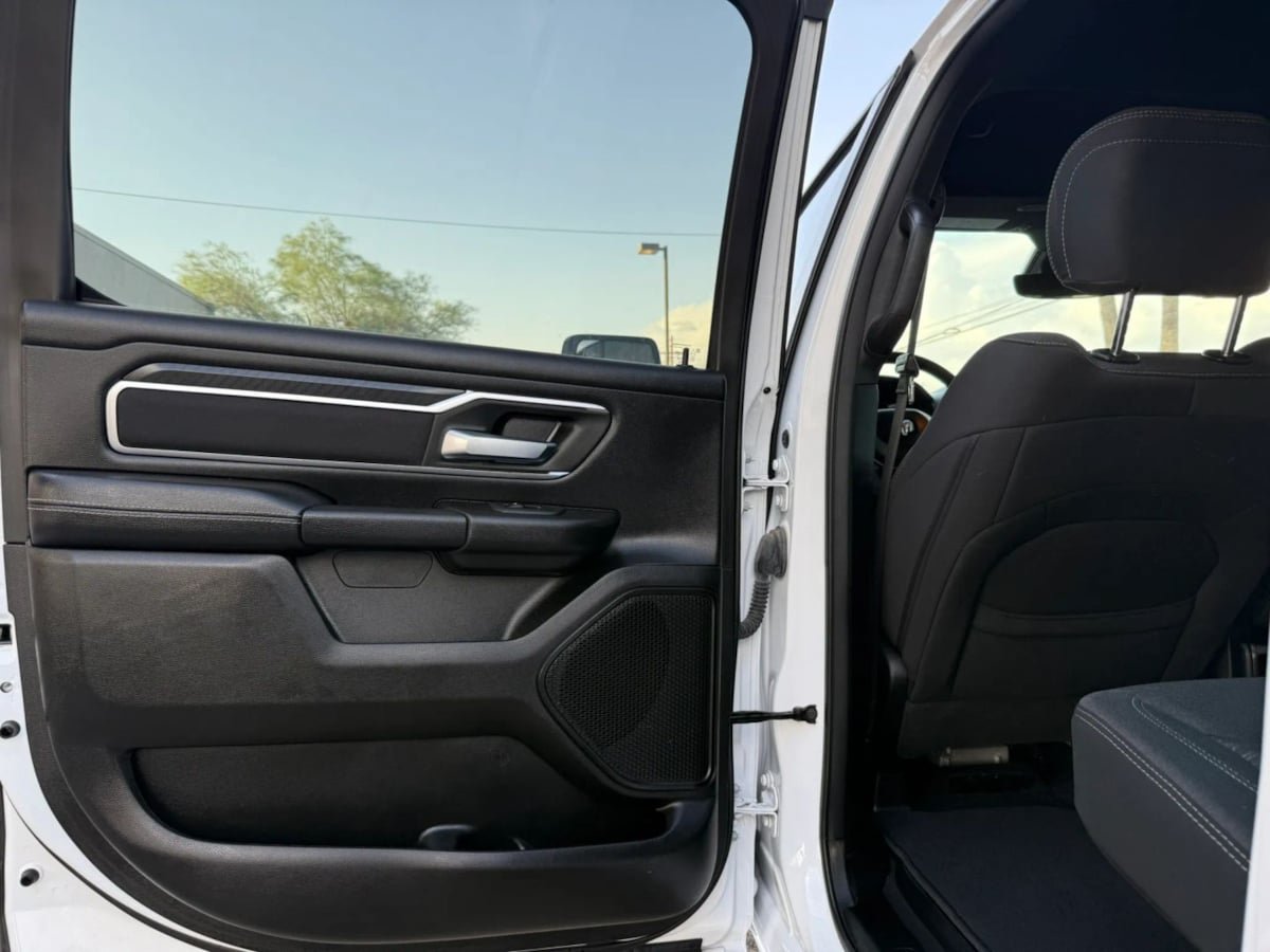 Used 2025 RAM 1500 Big Horn AWD/4WD image 33