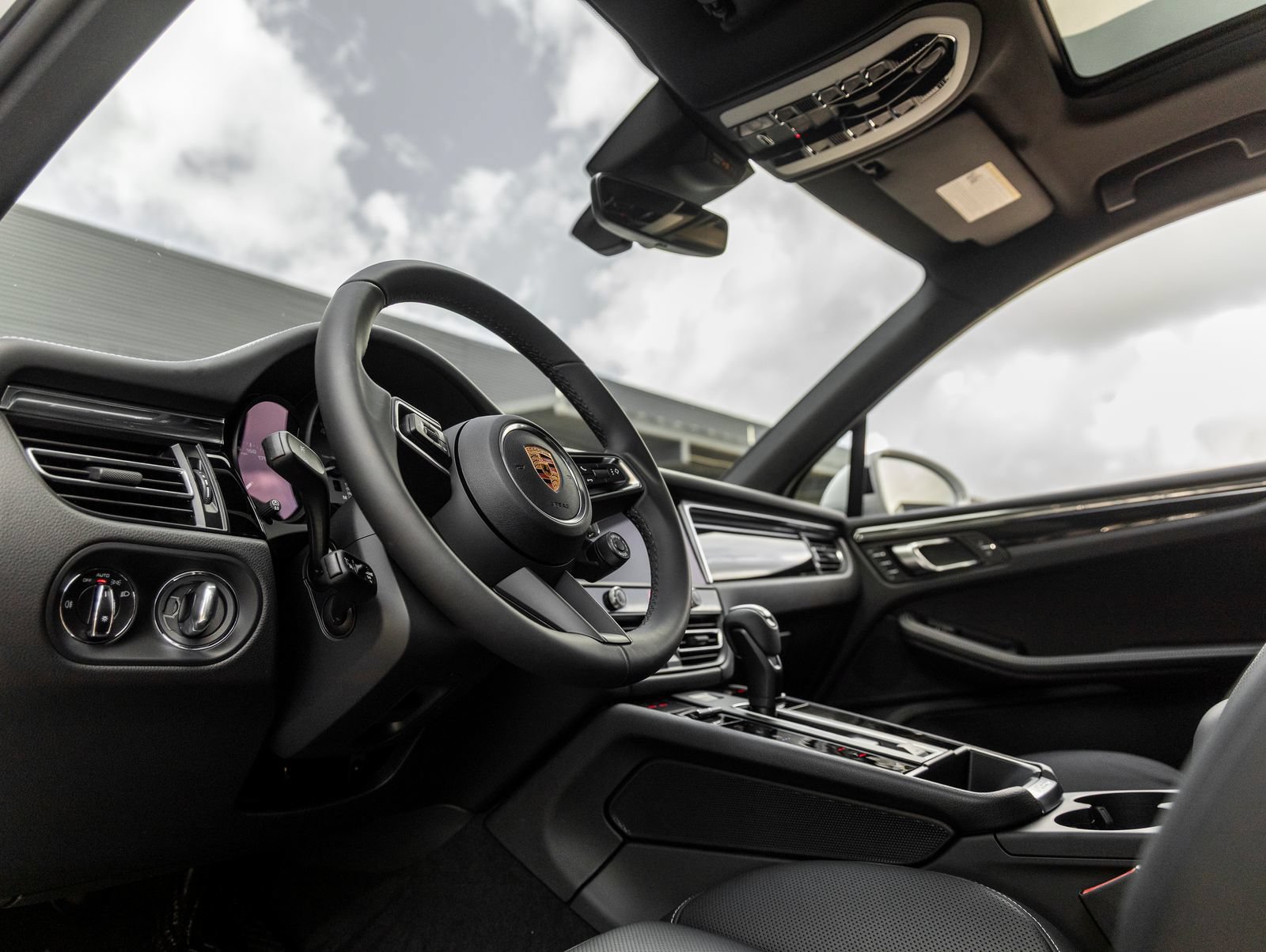 New 2026 Porsche Macan S AWD/4WD image 4