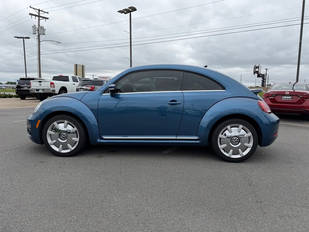 Used 2019 Volkswagen Beetle 2.0T SE w/ SE Premium Package FWD image 4