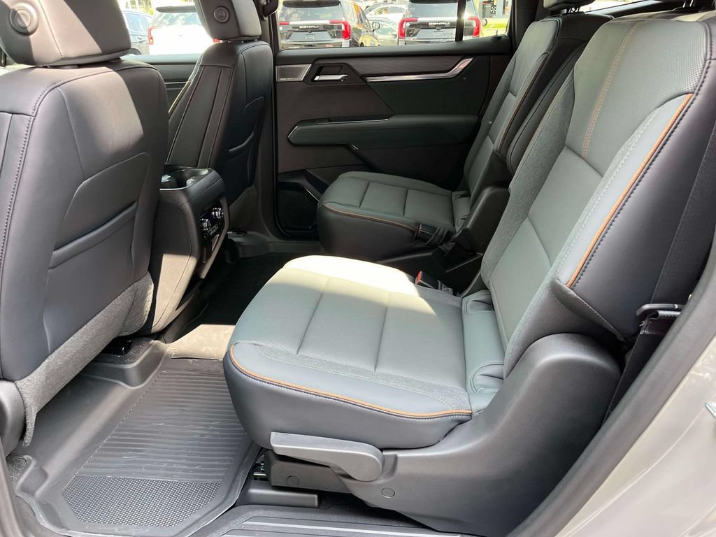 New 2027 GMC Acadia AT4 w/ AT4 Reserve Package AWD/4WD image 16
