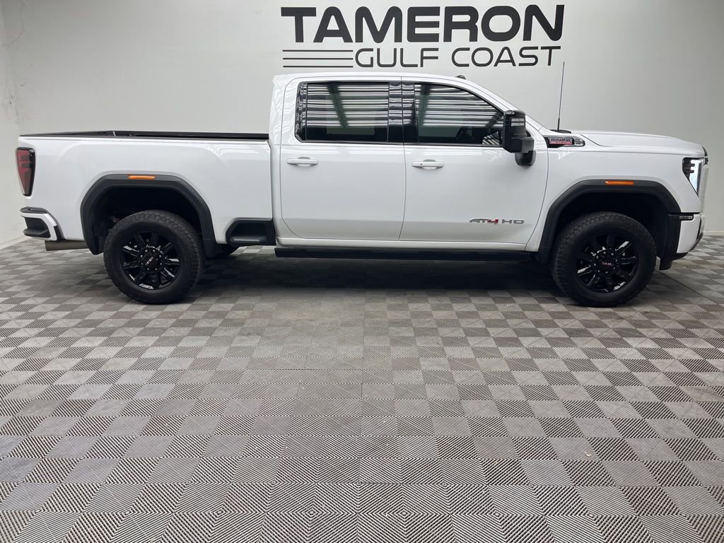 Used 2024 GMC Sierra 2500 AT4 w/ AT4 Premium Plus Package image 4