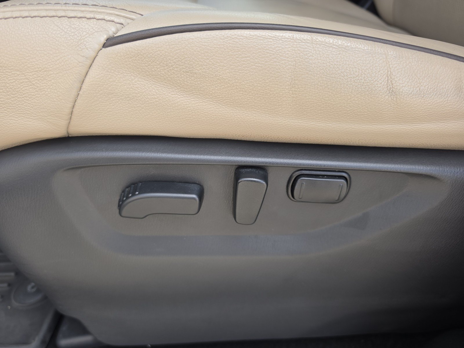 Used 2022 Nissan Armada SL RWD image 10