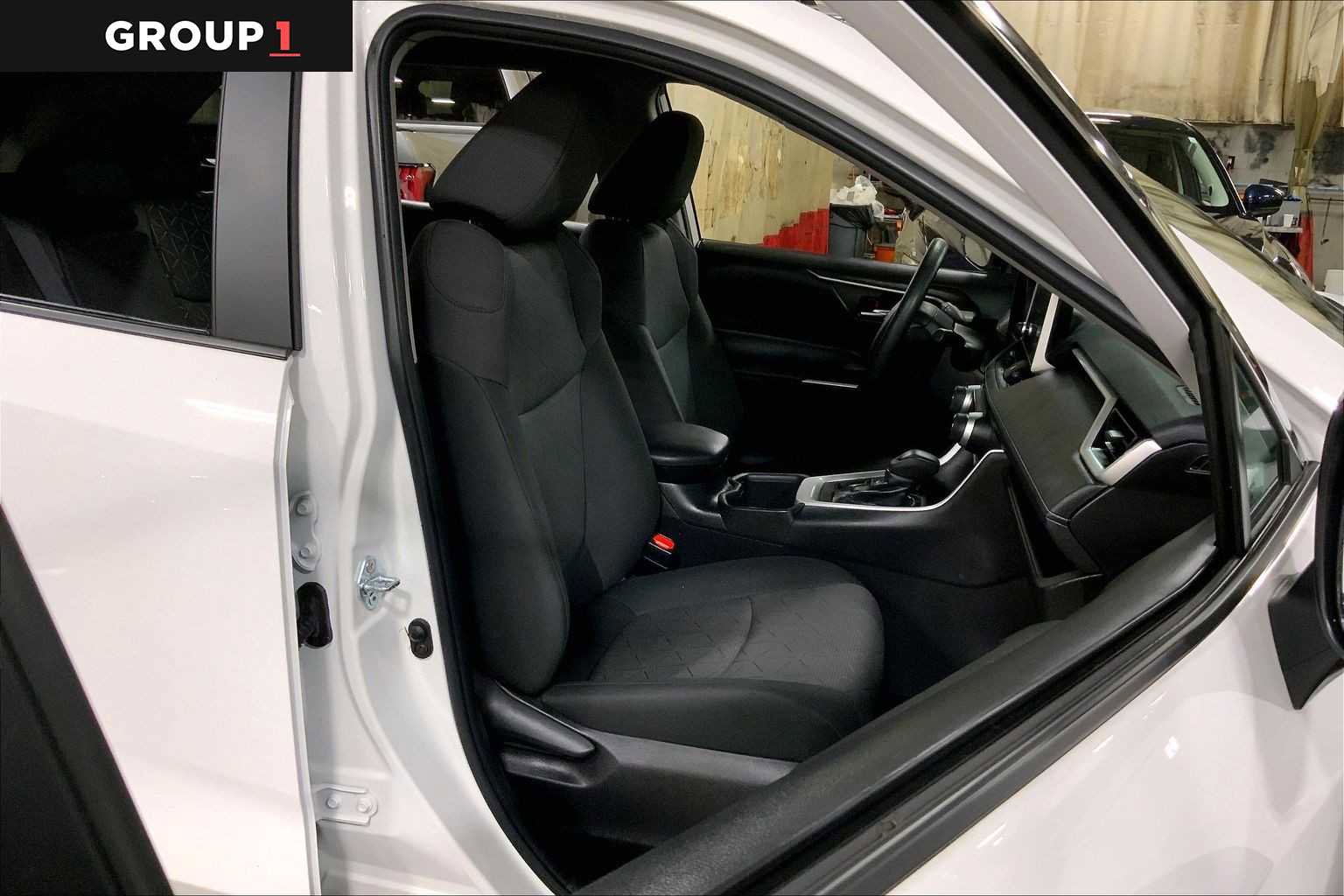 Used 2023 Toyota RAV4 XLE image 8