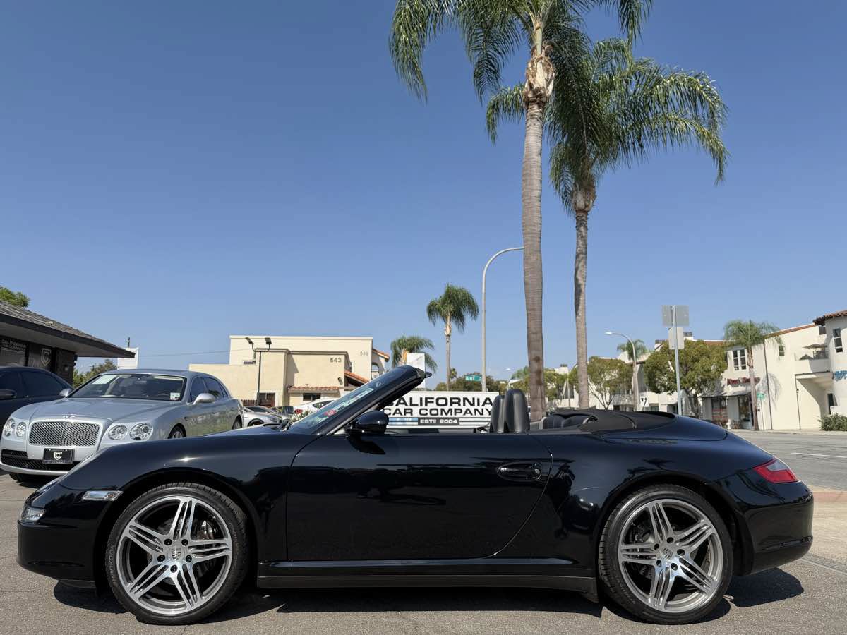 Used 2008 Porsche 911 Carrera 4 AWD/4WD image 3