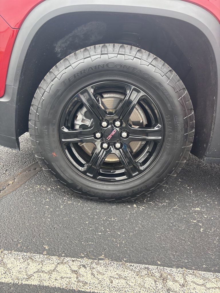 Used 2023 GMC Acadia AT4 w/ Preferred Package image 16