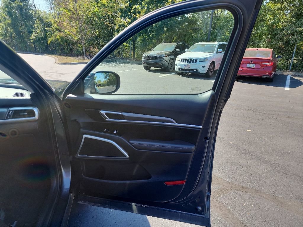 Used 2021 Kia Telluride LX image 38