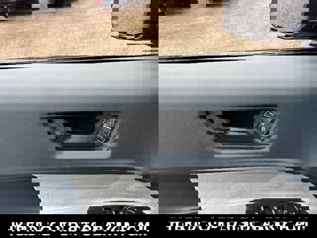 New 2025 Ford Maverick XLT image 23