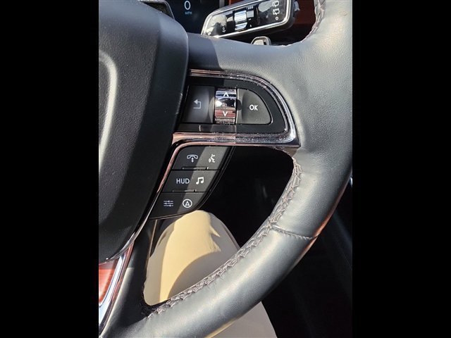 Used 2024 Lincoln Navigator L Reserve AWD/4WD image 11