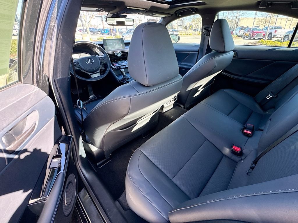 Used 2023 Lexus IS 300 w/ Comfort Package RWD image 32