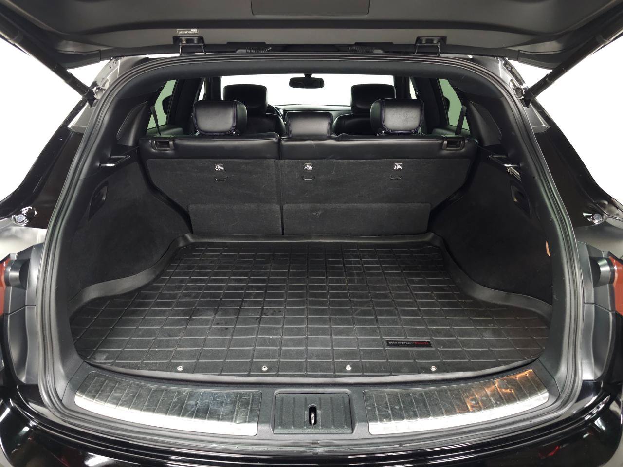 Used 2017 INFINITI QX70 AWD w/ Premium Package image 33