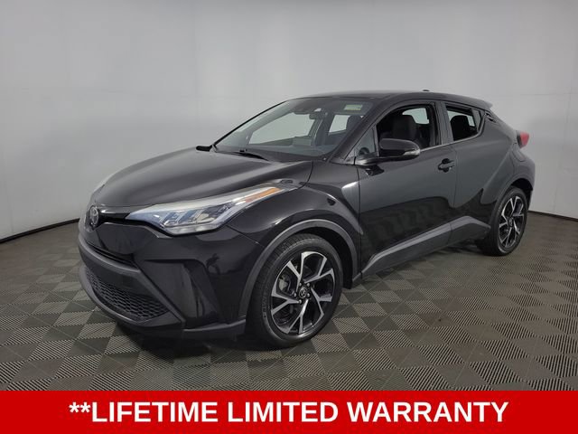Used 2021 Toyota C-HR XLE FWD image 3