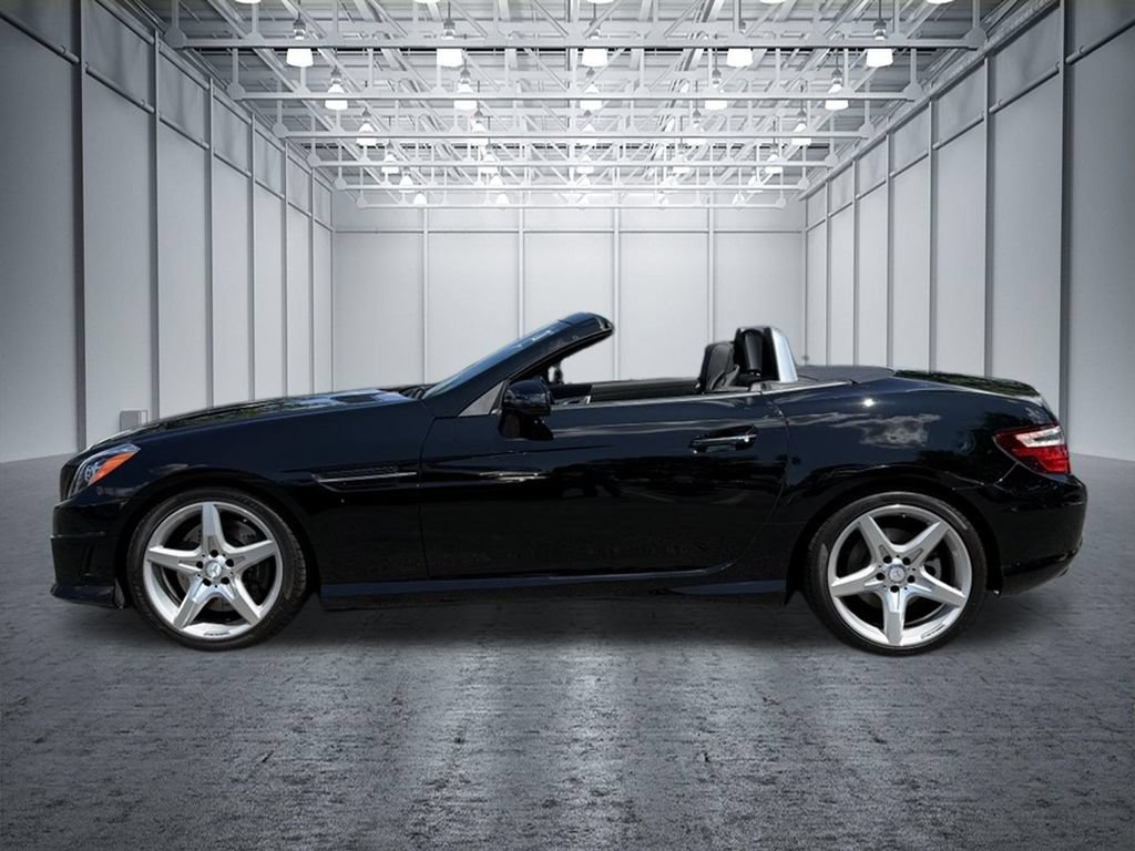 Used 2016 Mercedes-Benz SLK 300 image 16