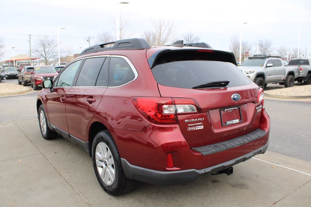 Used 2017 Subaru Outback 2.5i Premium image 5