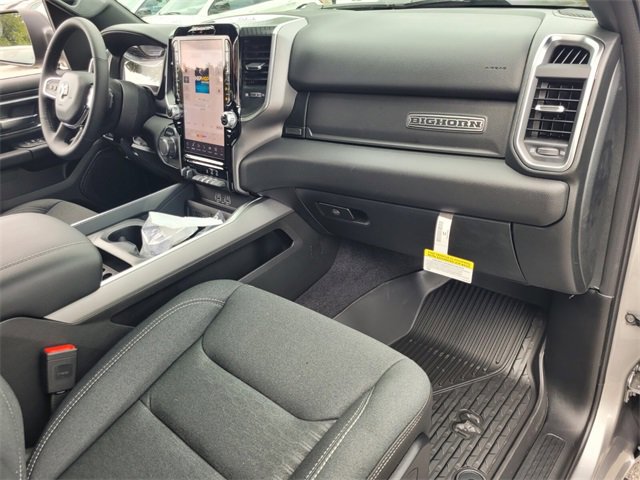 New 2026 RAM 1500 4x4 Crew Cab image 19