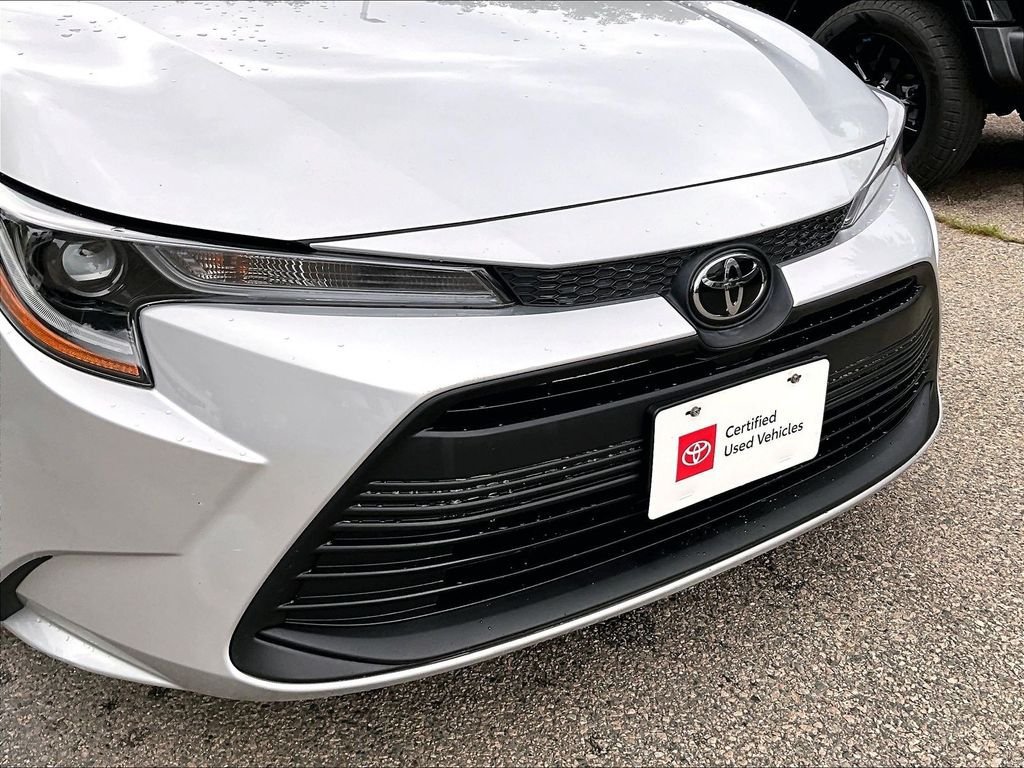Certified 2023 Toyota Corolla LE FWD image 30