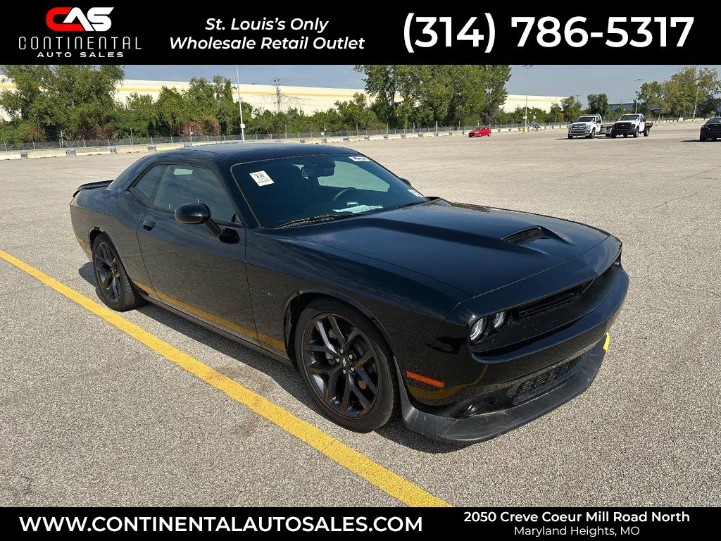 Used 2022 Dodge Challenger R/T w/ Blacktop Package