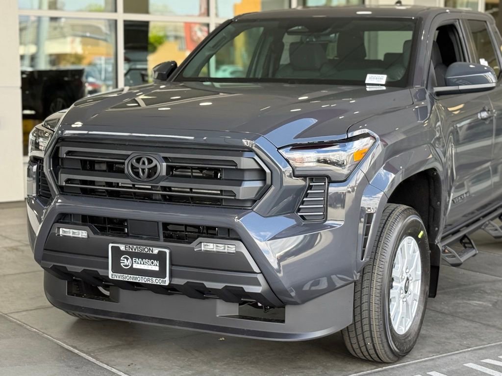 New 2026 Toyota Tacoma SR5 image 3