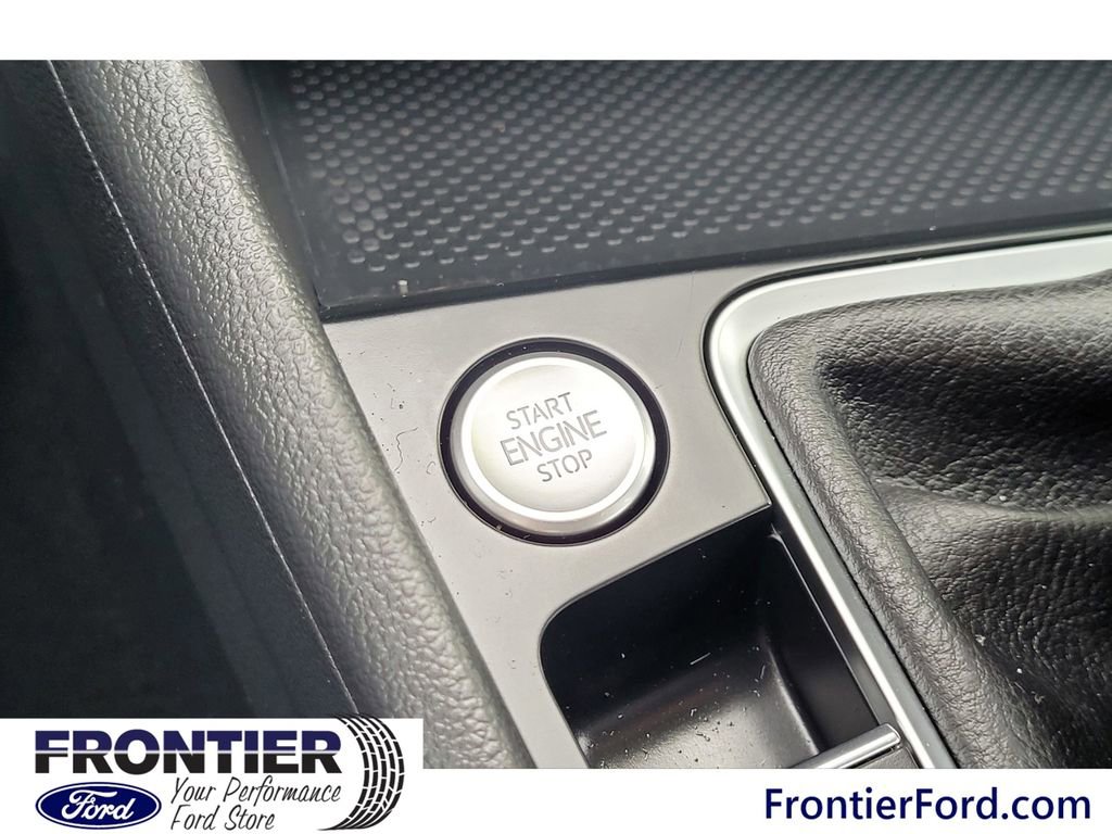 Used 2023 Volkswagen Jetta SE image 26
