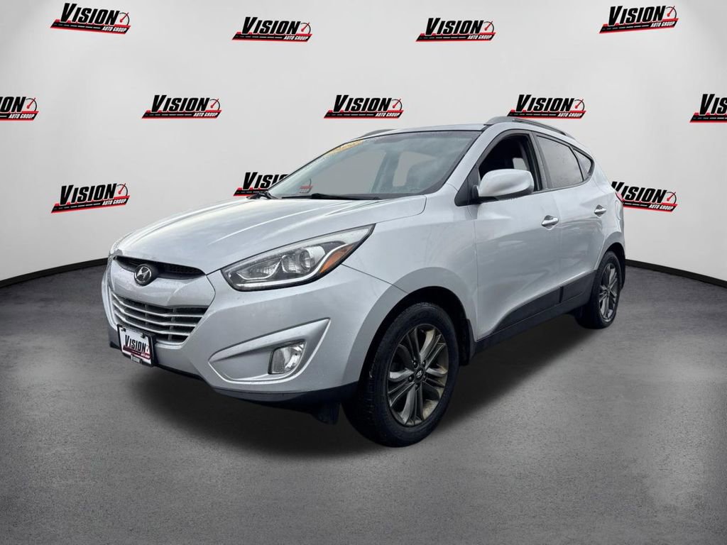 Used 2014 Hyundai Tucson SE image 1