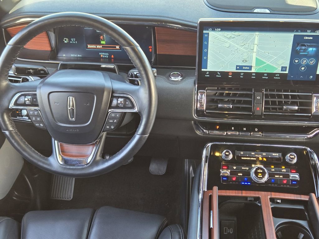Used 2023 Lincoln Navigator Reserve image 35
