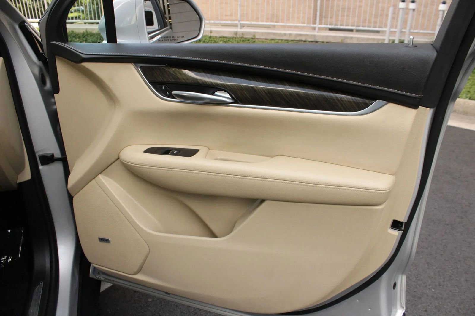 Used 2018 Cadillac XT5 AWD image 61