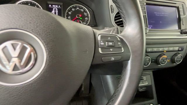 Used 2016 Volkswagen Tiguan SEL FWD image 25