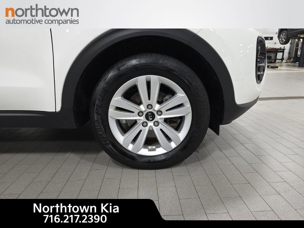 Certified 2019 Kia Sportage LX image 14