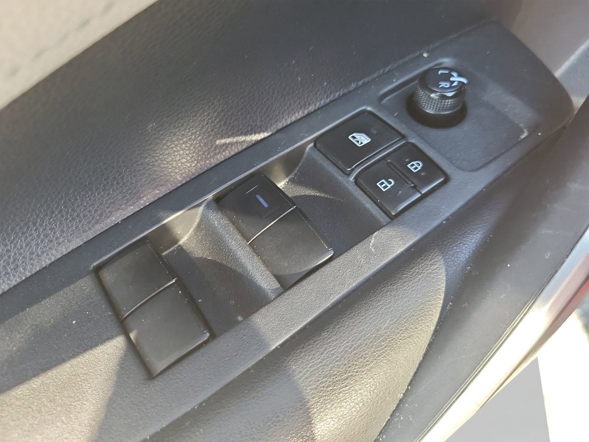 Used 2020 Toyota Corolla SE image 17