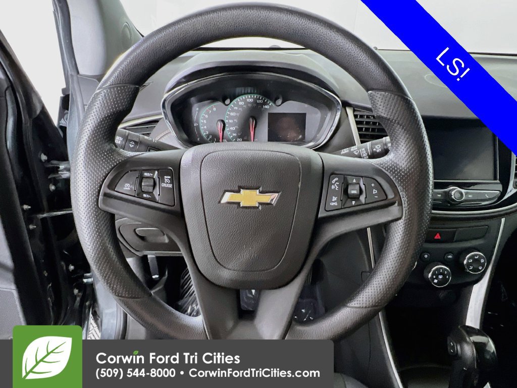 Used 2020 Chevrolet Trax LS w/ Tint and Cruise Package AWD/4WD image 7