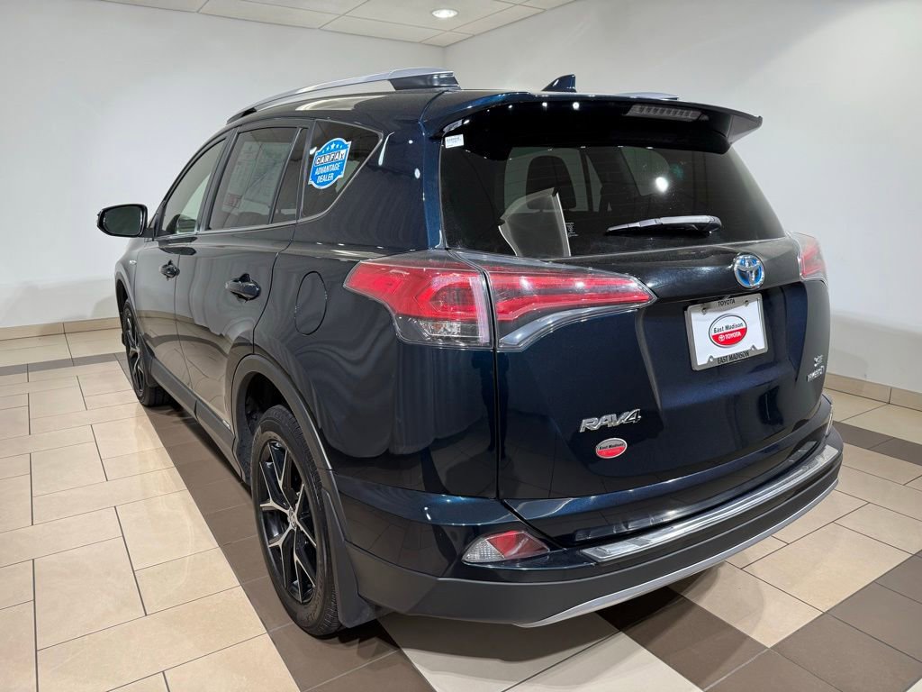 Used 2017 Toyota RAV4 SE AWD/4WD image 3