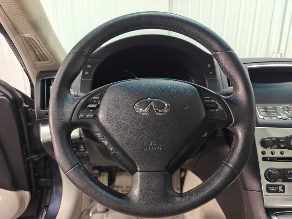 Used 2013 INFINITI G37 x w/ Premium Pkg image 34