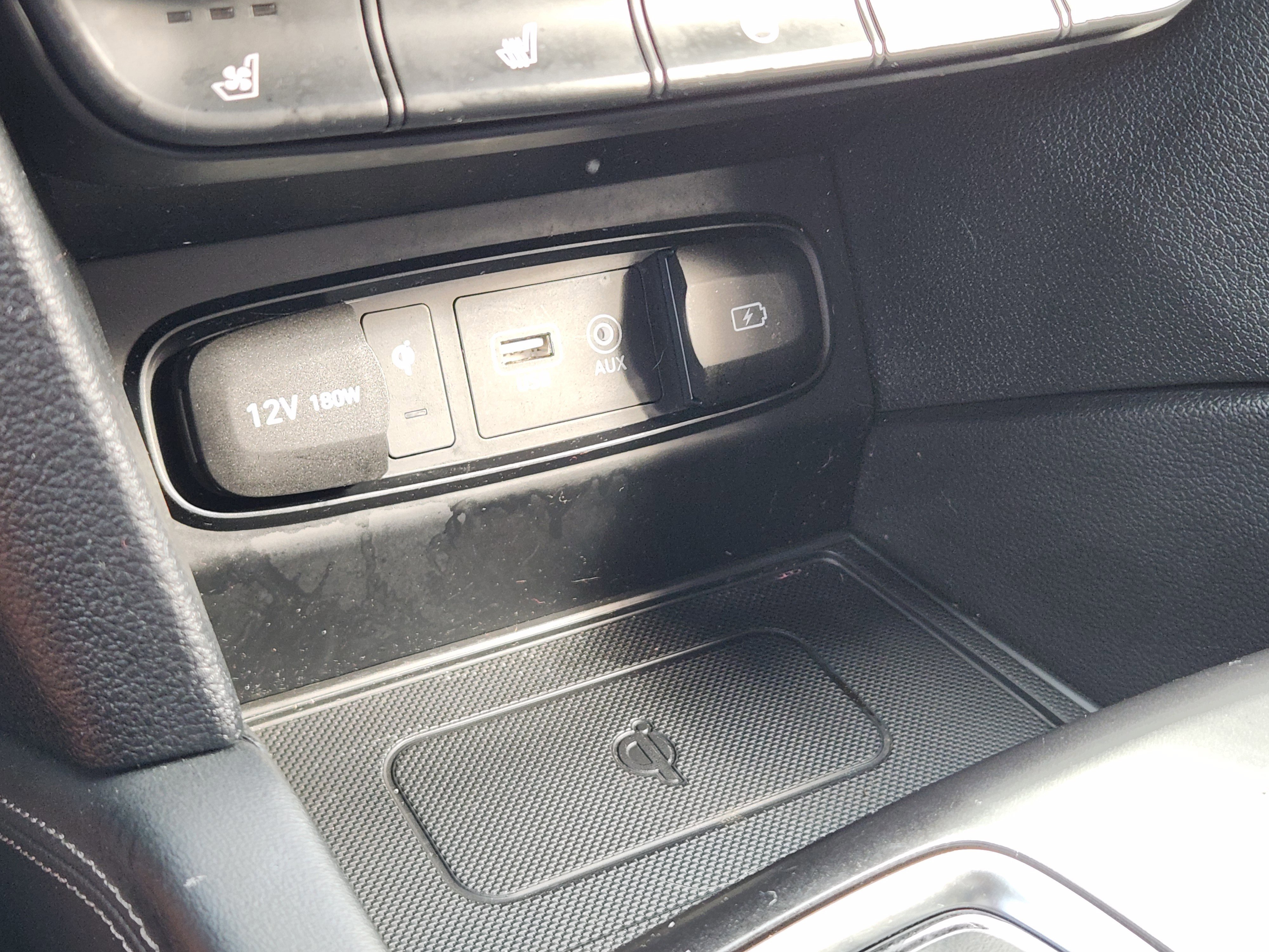 Used 2019 Hyundai Santa Fe FWD w/ Cargo Package image 22