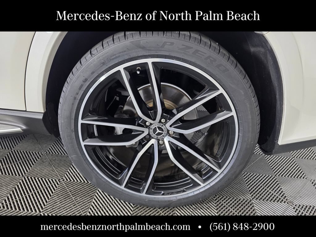 Used 2021 Mercedes-Benz GLS 580 4MATIC image 13