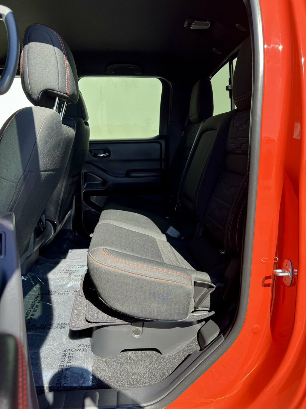 Used 2025 Nissan Frontier PRO-4X w/ Pro Convenience Package AWD/4WD image 19