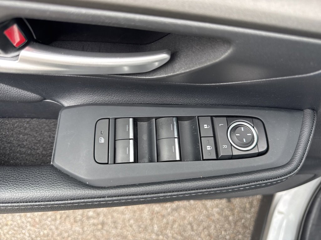 Used 2025 Toyota Grand Highlander FWD image 13