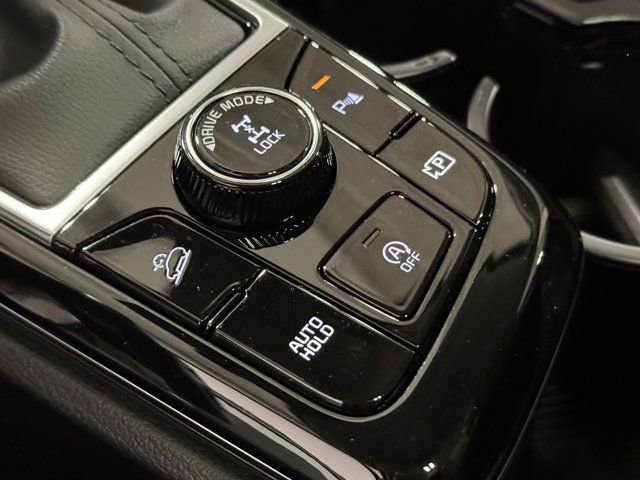 Used 2025 Kia Sportage SX AWD/4WD image 30