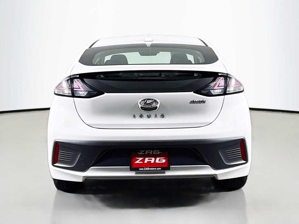 Used 2020 Hyundai Ioniq Limited image 4