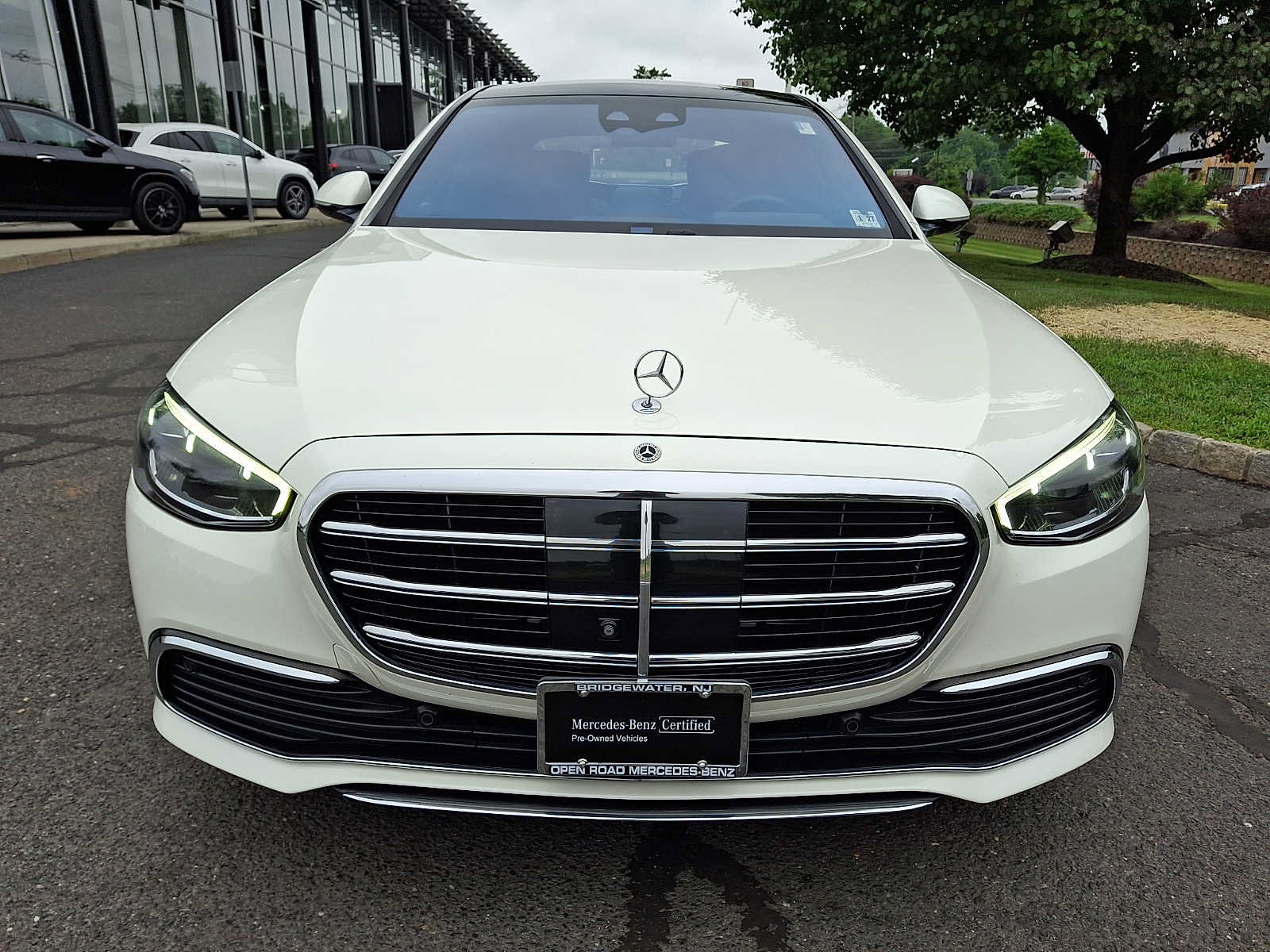 Certified 2022 Mercedes-Benz S 500 4MATIC image 2