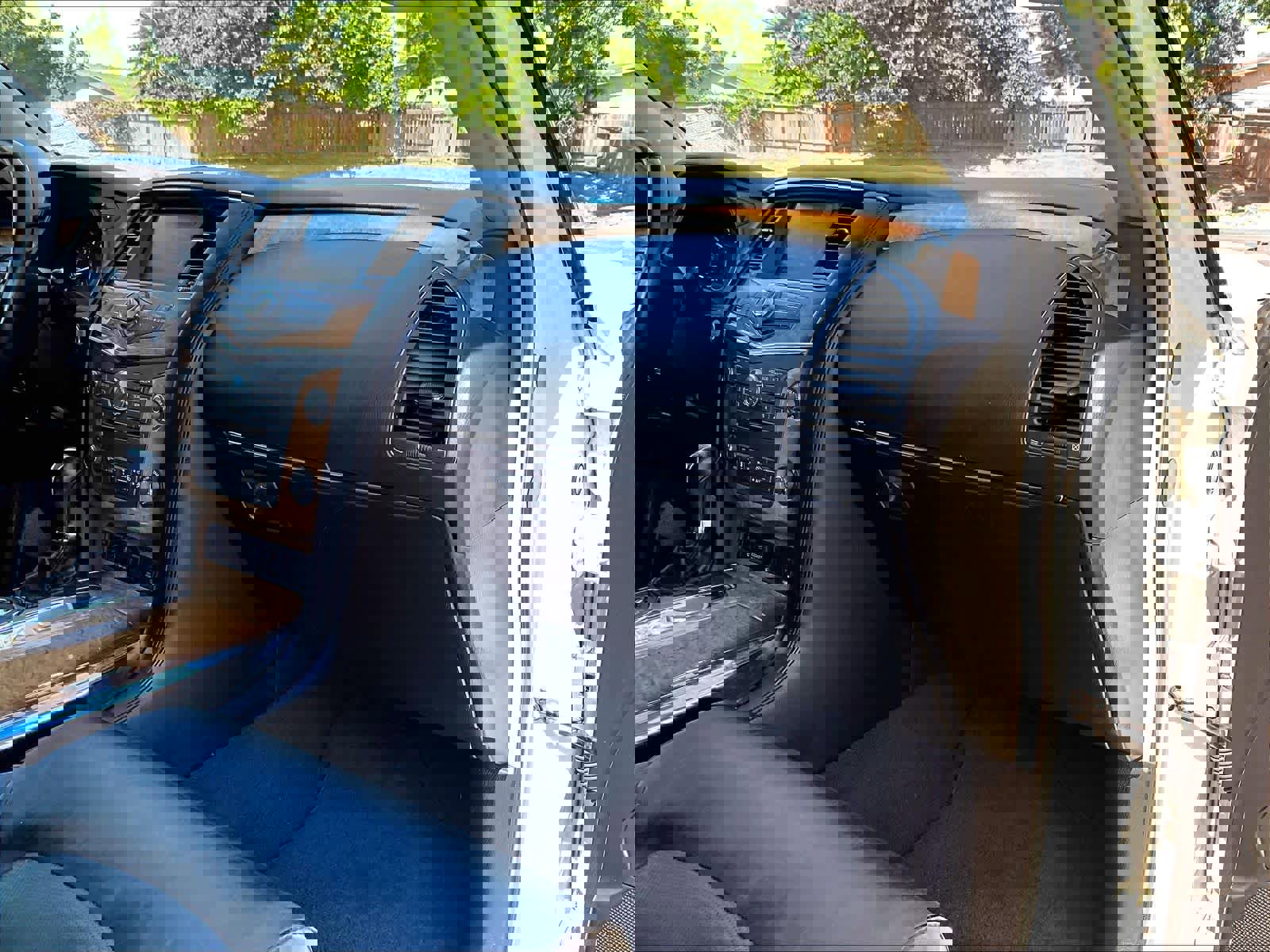 Used 2014 INFINITI QX80 2WD w/ Theater Package image 18