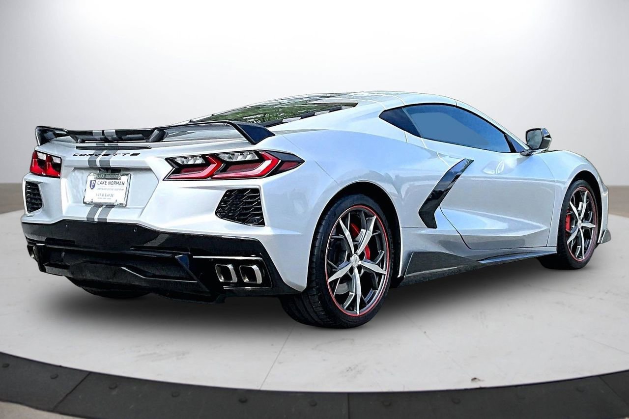 Used 2020 Chevrolet Corvette Stingray Coupe w/ Z51 Performance Package RWD image 9