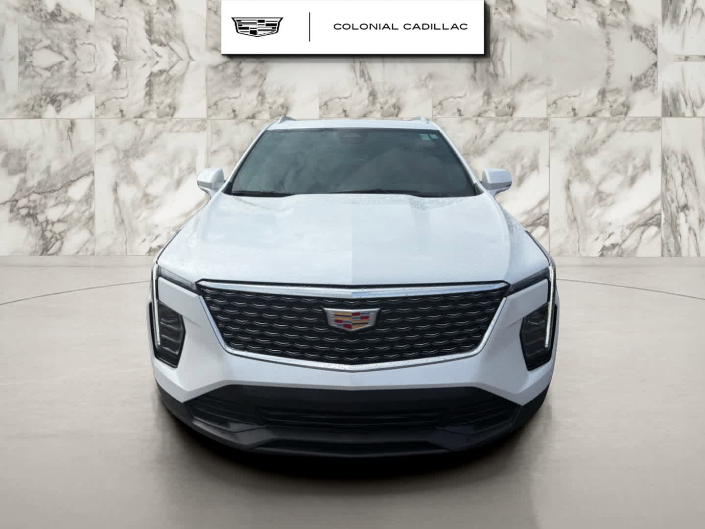 Used 2024 Cadillac XT4 Luxury w/ Cold Weather Package AWD/4WD image 8