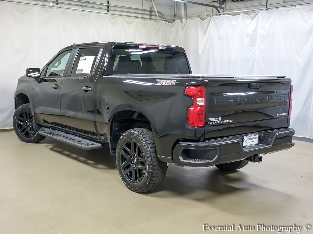 Used 2022 Chevrolet Silverado 1500 Custom Trail Boss AWD/4WD image 8