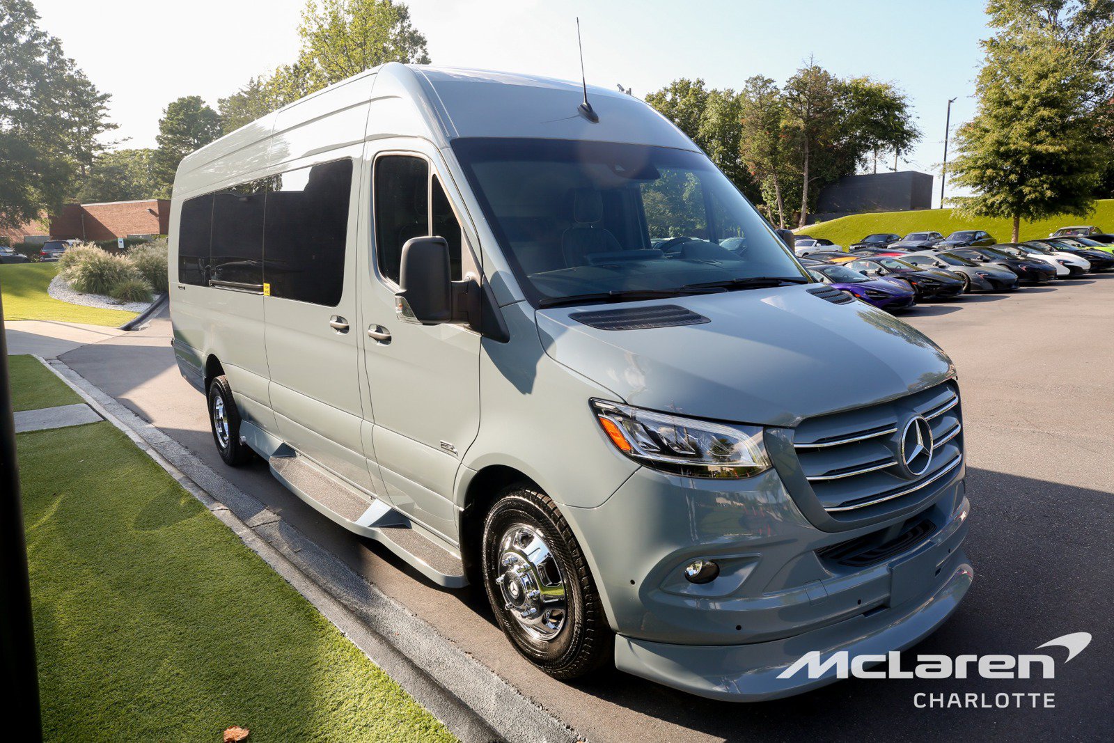 Used 2023 Mercedes-Benz Sprinter 3500 image 2
