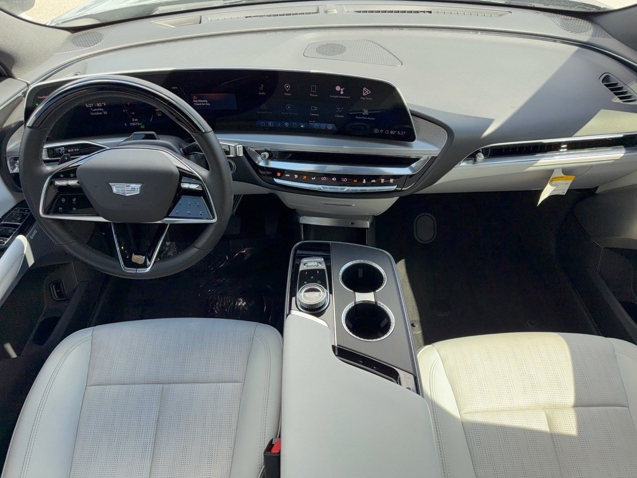 Certified 2024 Cadillac Lyriq Luxury w/ LPO, Floor Liner Package RWD image 17