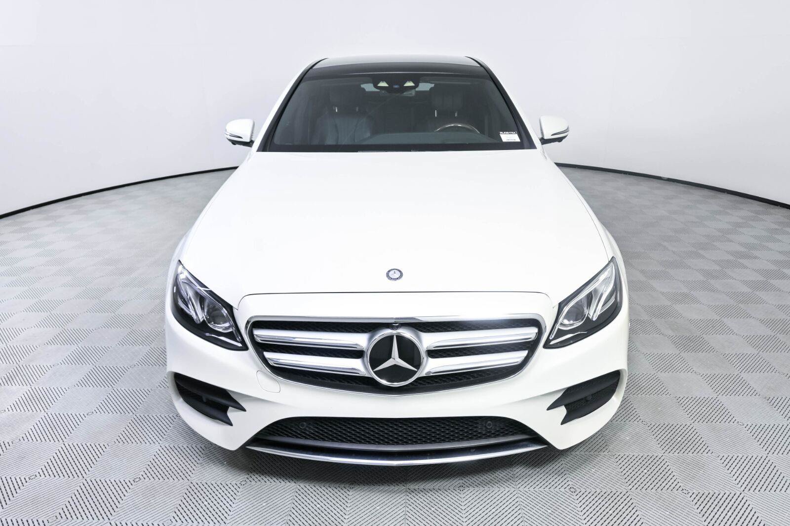 Used 2017 Mercedes-Benz E 300 image 35