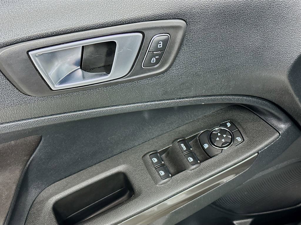 Used 2019 Ford EcoSport SE FWD image 18