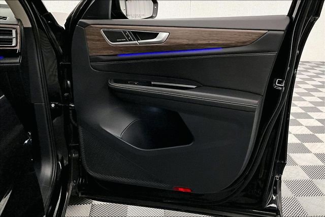 Used 2025 Volkswagen Atlas SEL Premium R-Line image 22