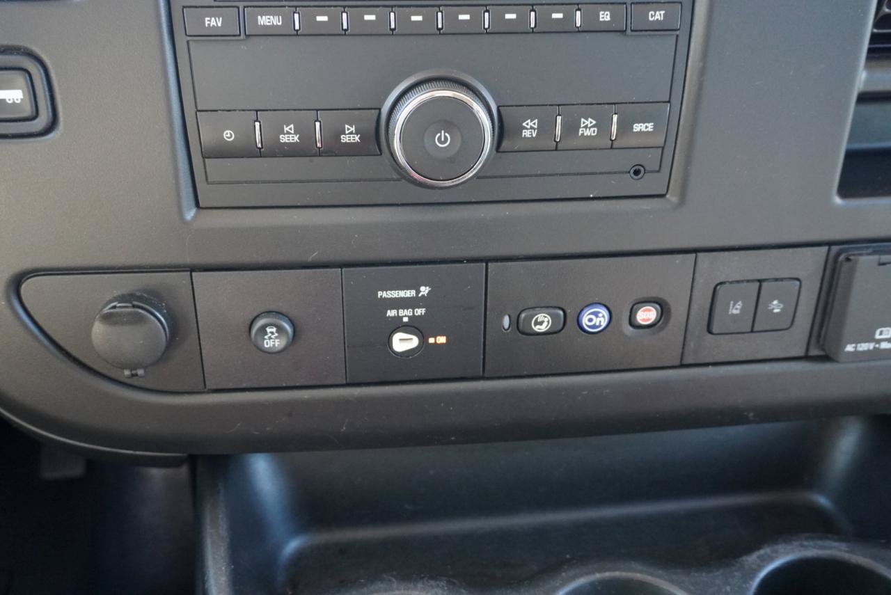 Used 2019 Chevrolet Express 3500 LT w/ LT Preferred Equipment Group RWD image 14