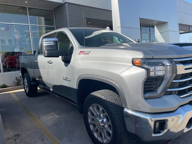 Used 2025 Chevrolet Silverado 2500 LTZ w/ LTZ Premium Texas Edition AWD/4WD image 5
