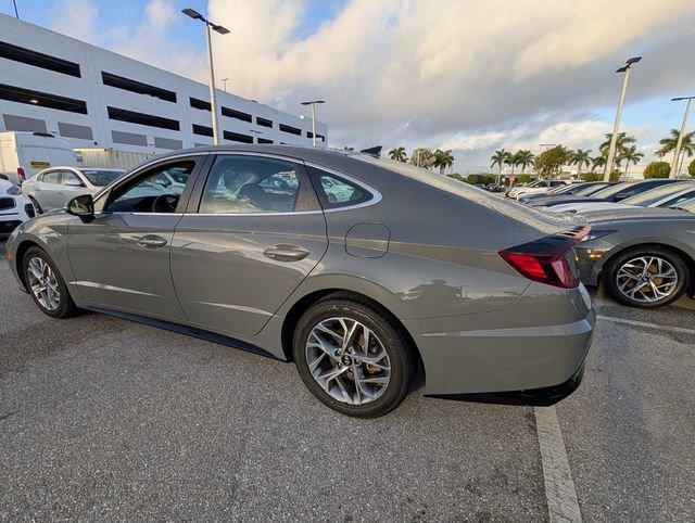 Used 2020 Hyundai Sonata SEL w/ Cargo Package image 9